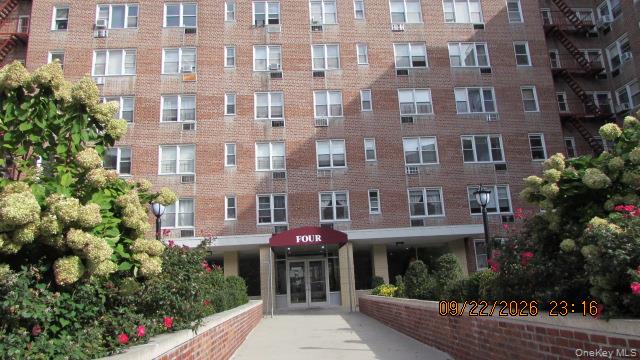 4 Sadore Lane, Apt 7-J, Yonkers, NY 10710