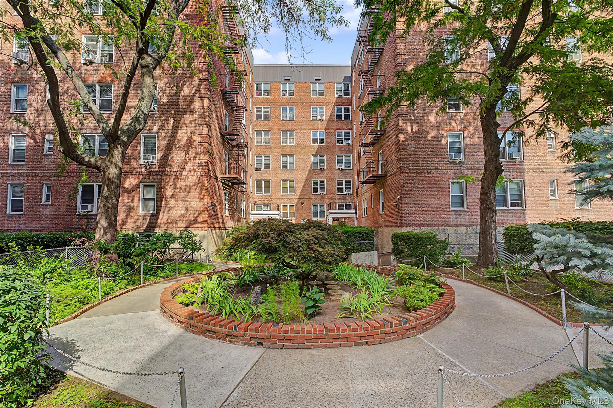 144-45 Sanford Avenue, Apt 5-F, Flushing, NY 11355