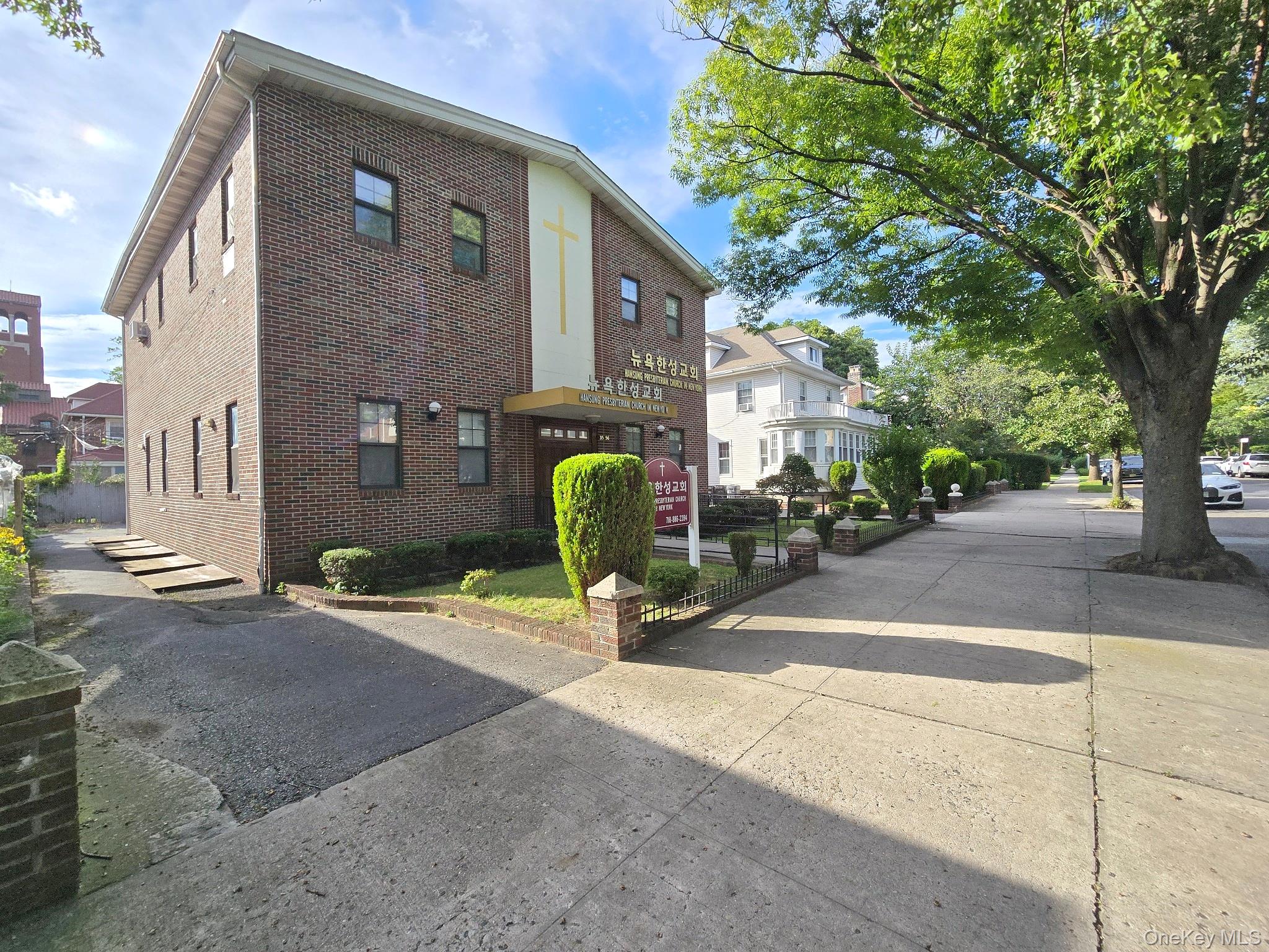 355662 159th Street, Flushing, NY 11358
