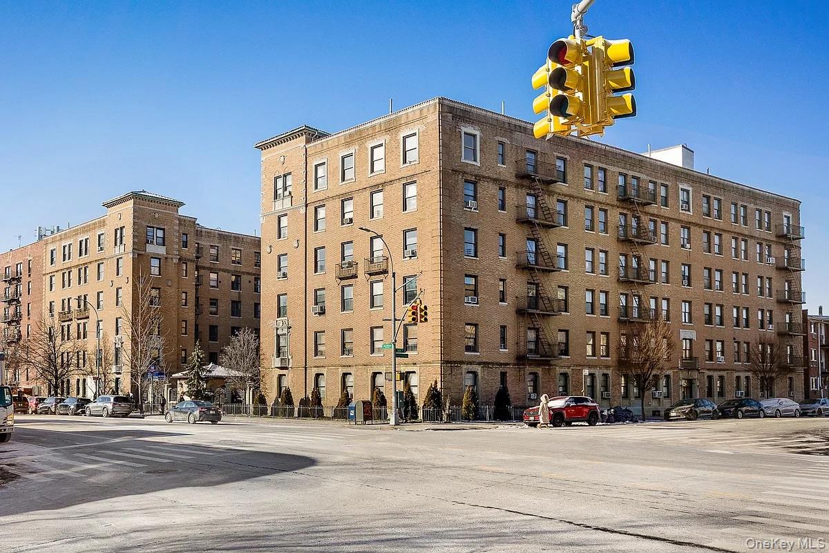 148-09 Northern Boulevard, Apt 3-K, Flushing, NY 11355