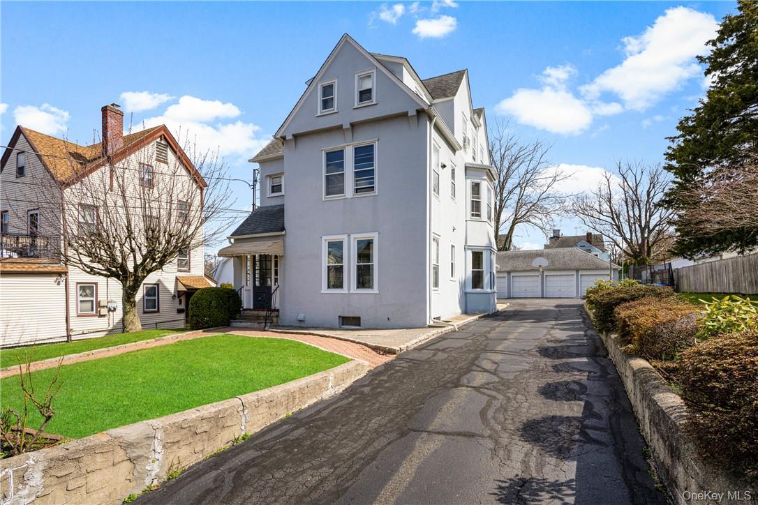 10 Lafayette Street, Apt 1-R, New Rochelle, NY 10805