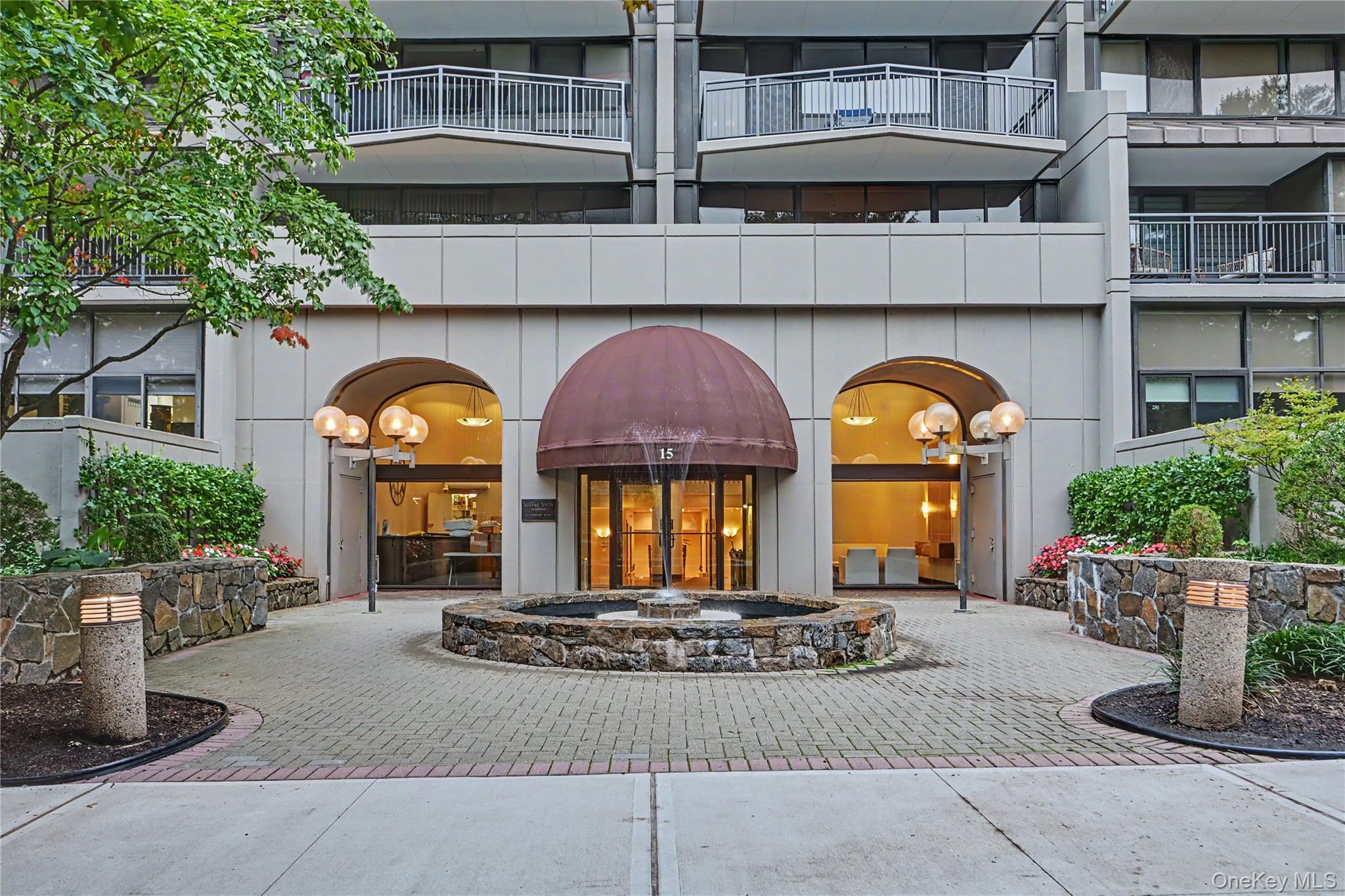 15 Stewart Place, Apt 12-A, White Plains, NY 10603