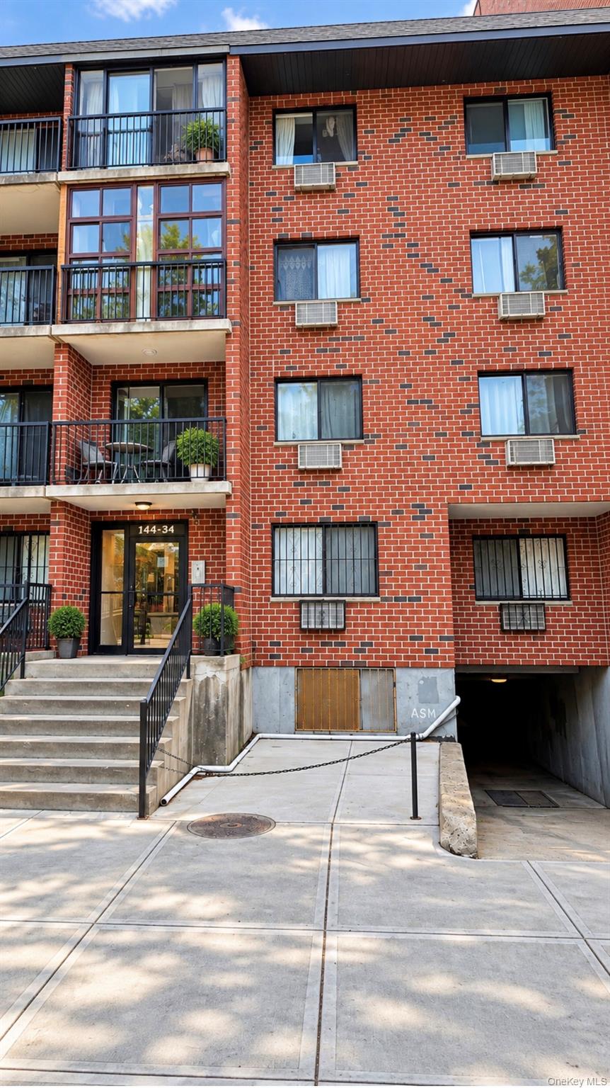 144-34 37th Avenue, Apt 201, Flushing, NY 11354