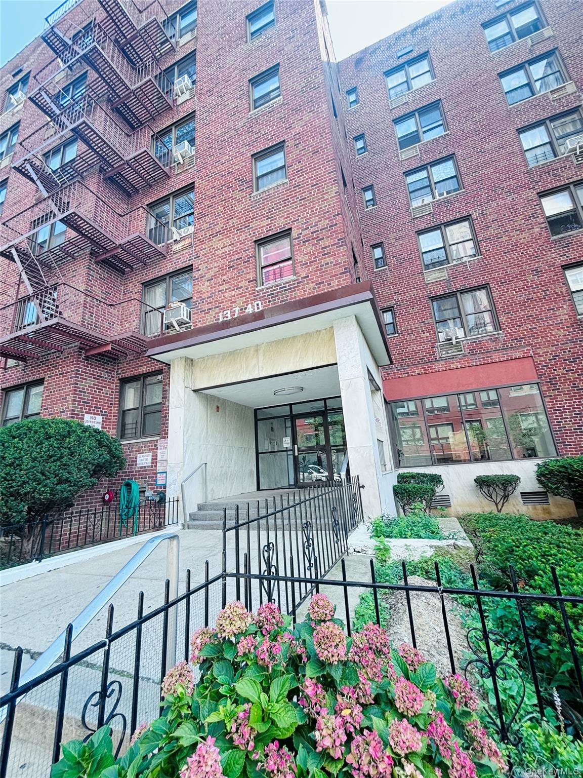 137-40 45TH Avenue, Apt 1-F, Flushing, NY 11355