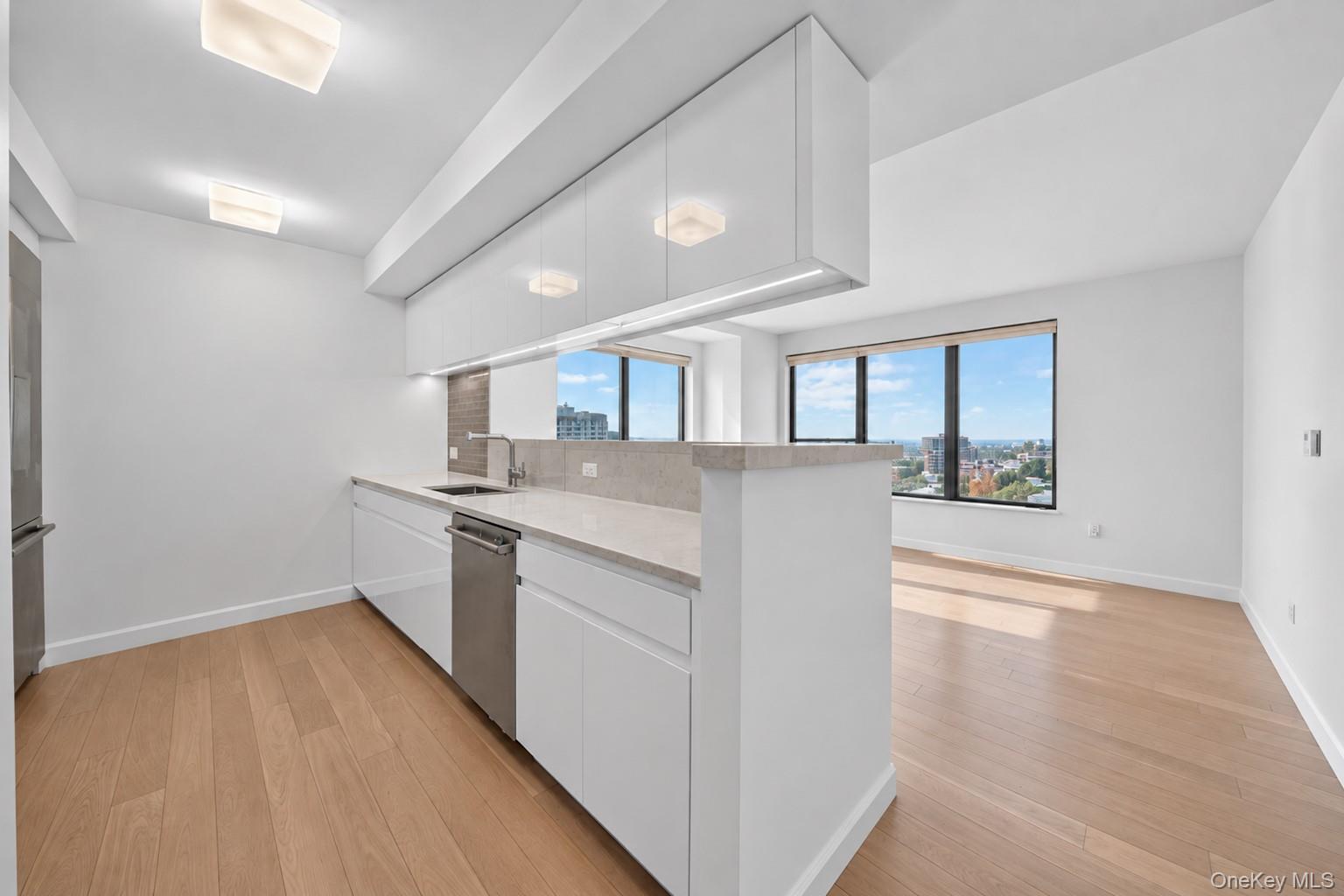 13835 39th Avenue, Apt 10-H, Flushing, NY 11354