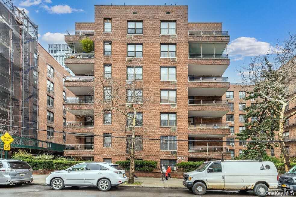 138-15 Franklin Avenue, Apt 629, Flushing, NY 11355