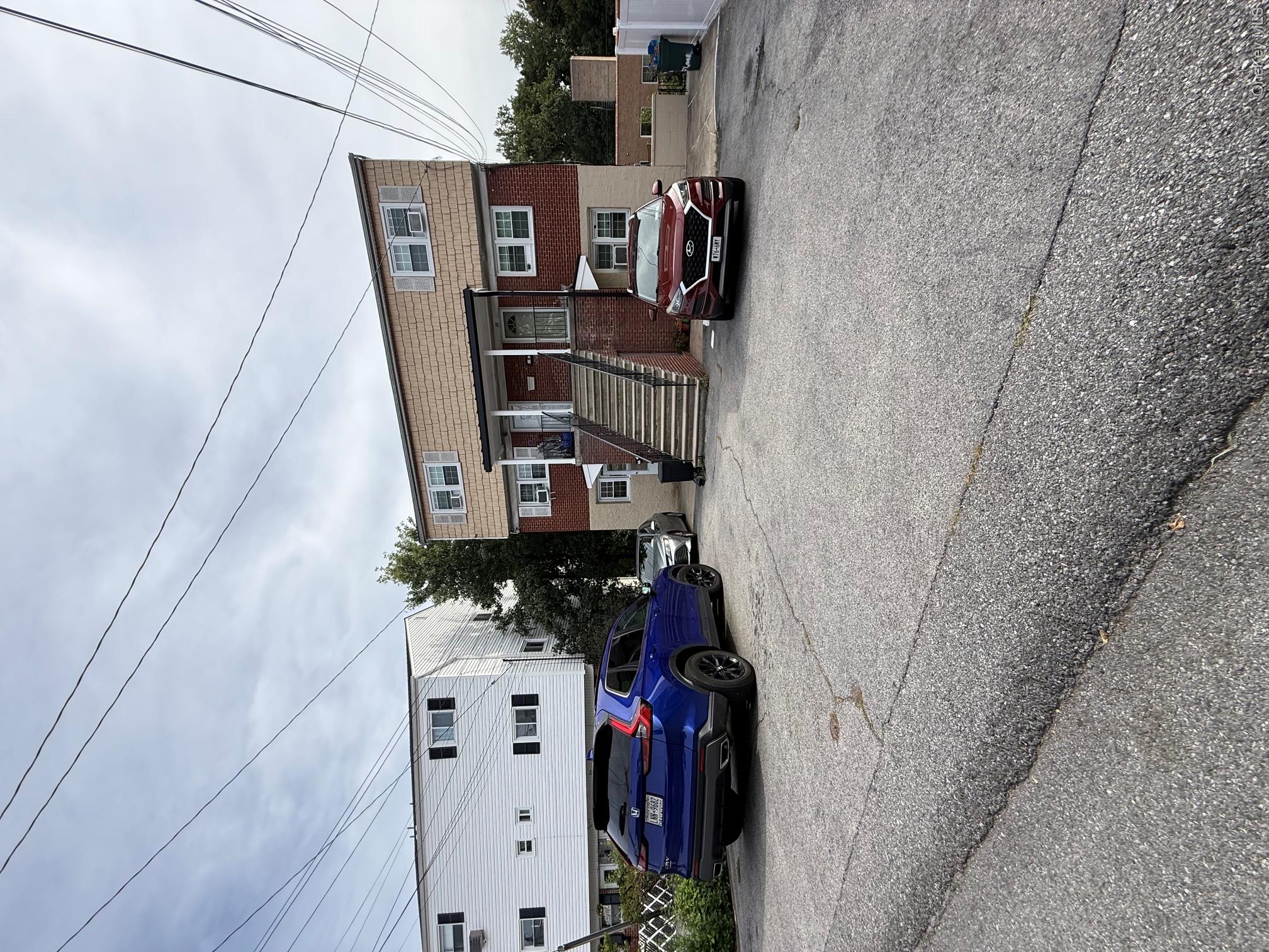 30 Elissa Lane, Apt 1 (1st Floor), Yonkers, NY 10710