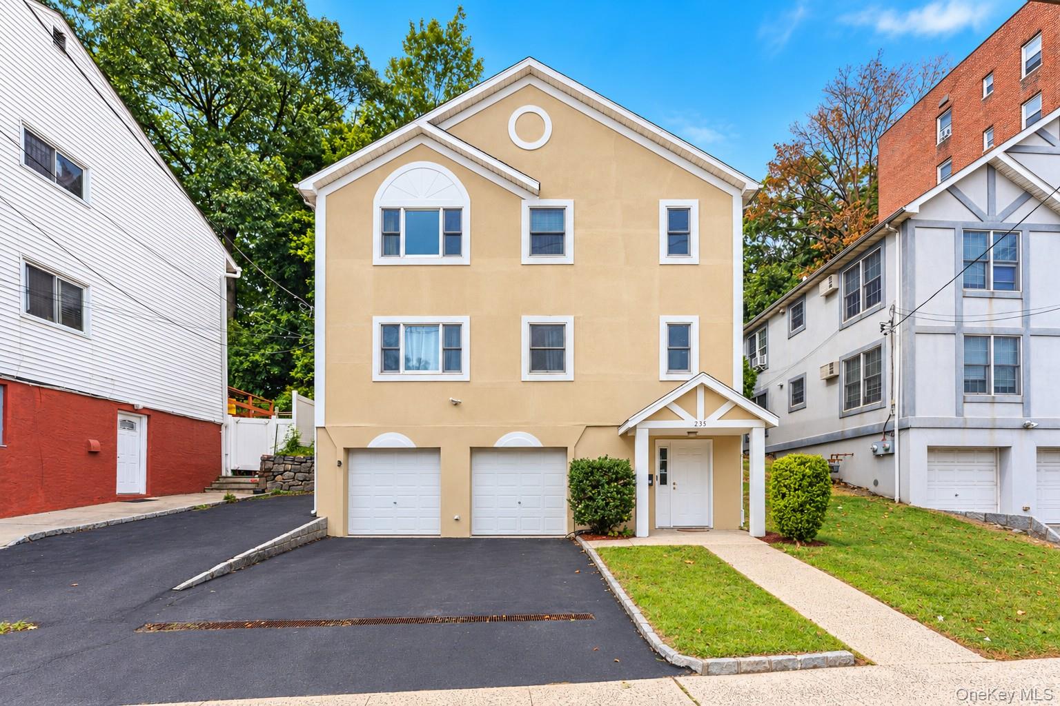 235 Bronx River Road, Apt 2, Yonkers, NY 10704