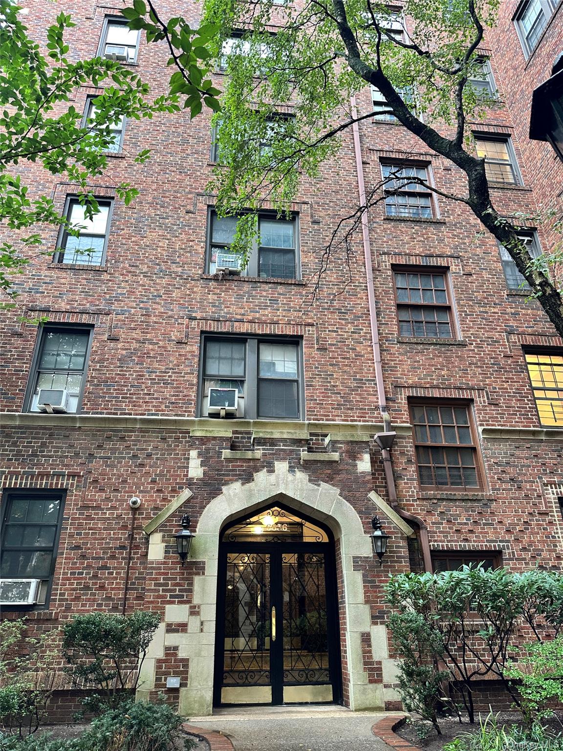 68-36 Burns, Apt D3, Forest Hills, NY 11375