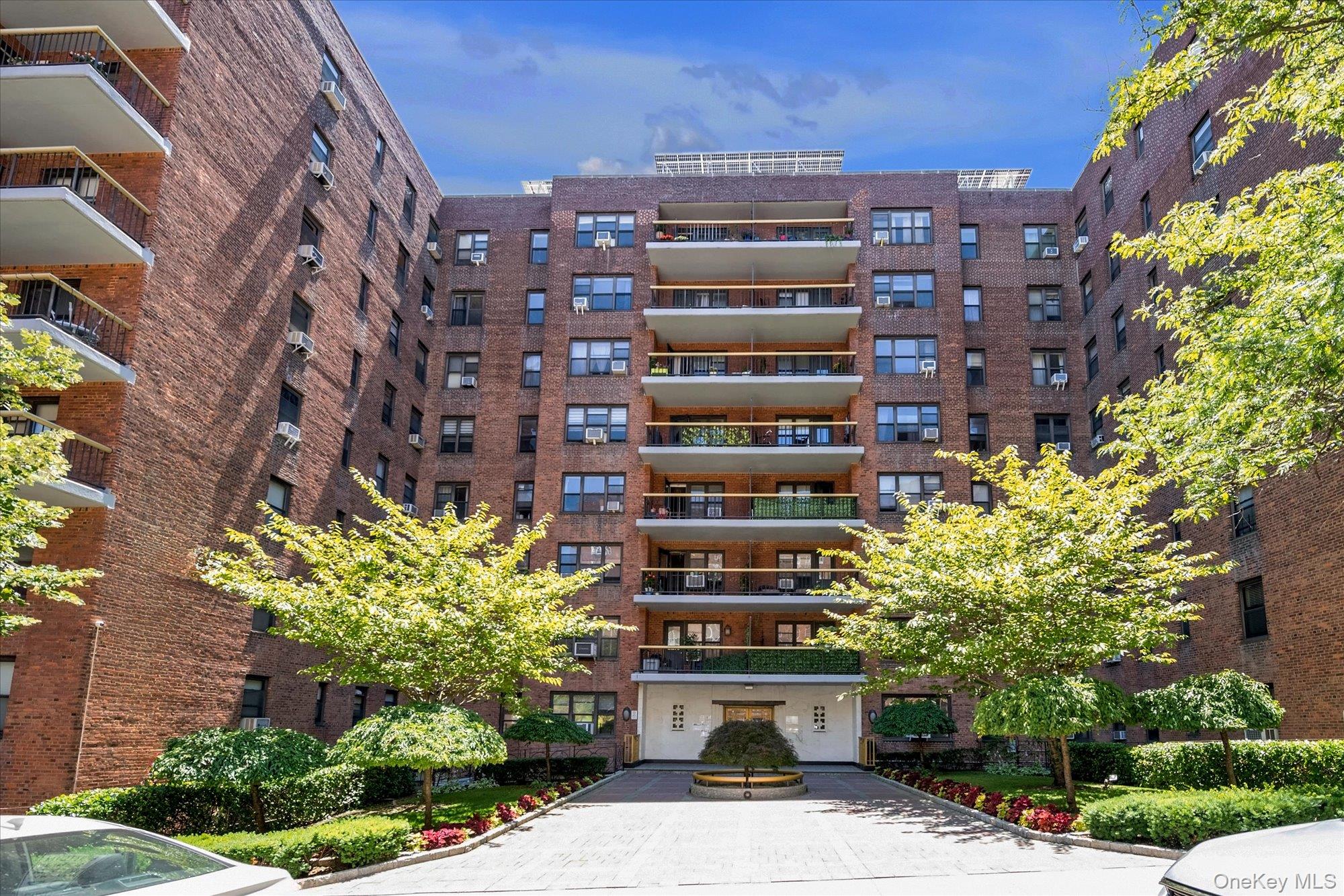 67-76 Booth Street, Apt 2-i, Forest Hills, NY 11375