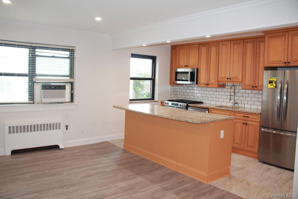 61 White Oak Street, Apt 5-H, New Rochelle, NY 10801