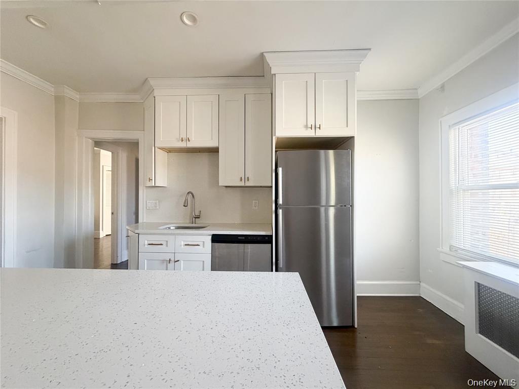 16 Minerva Place, Apt 1-C, White Plains, NY 10601