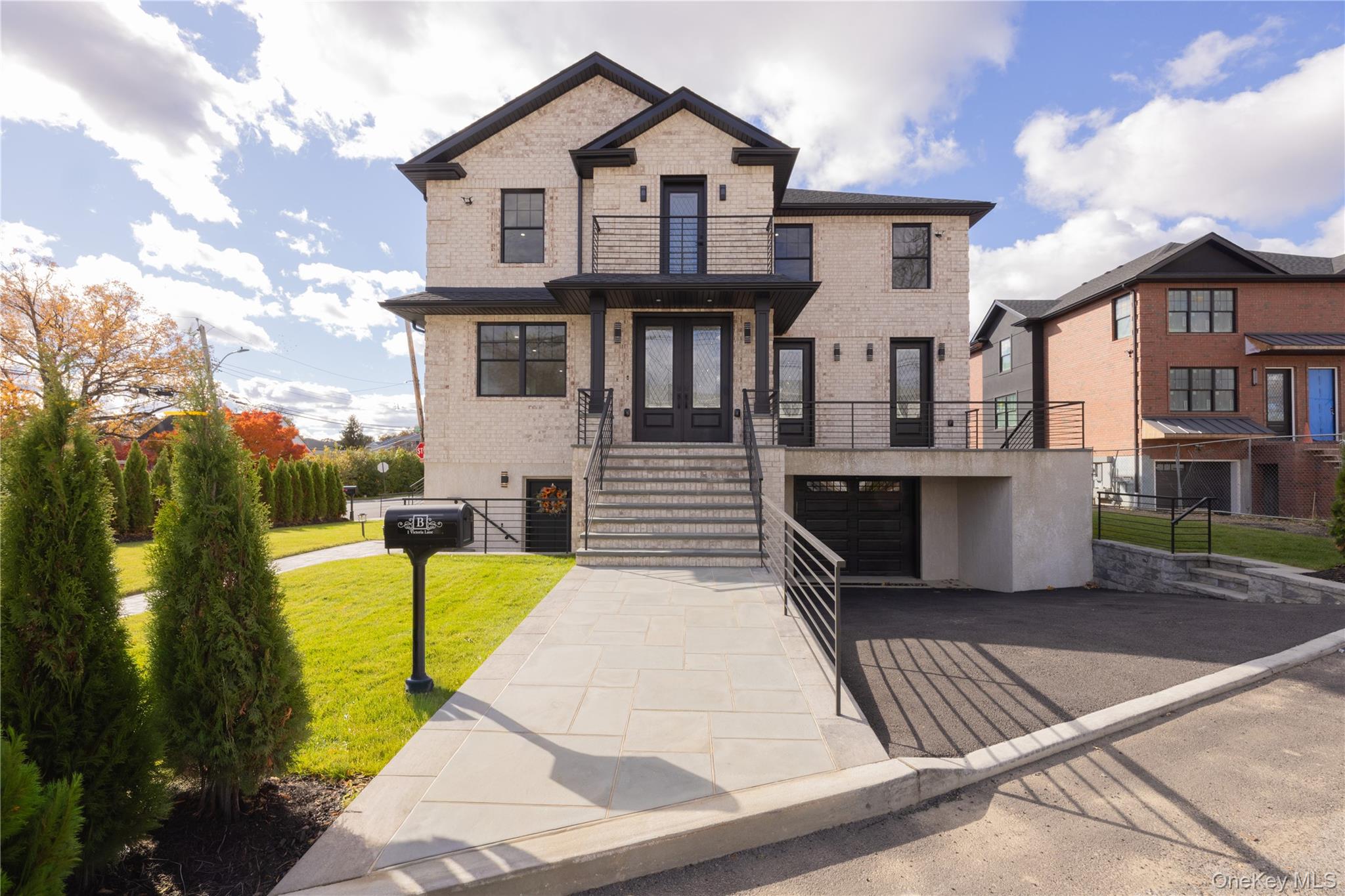 1 Victoria Lane, Yonkers, NY 10701