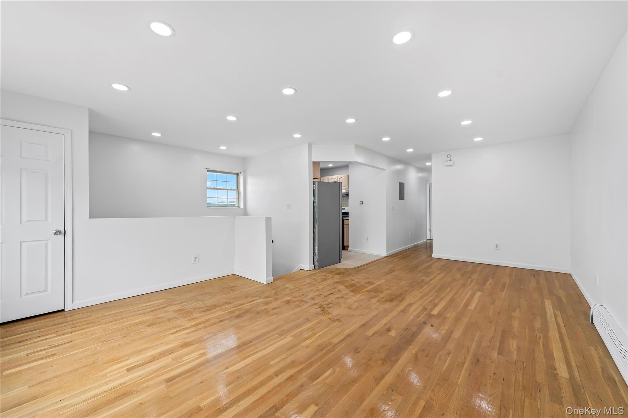 12689 Flatlands Avenue, photo 4