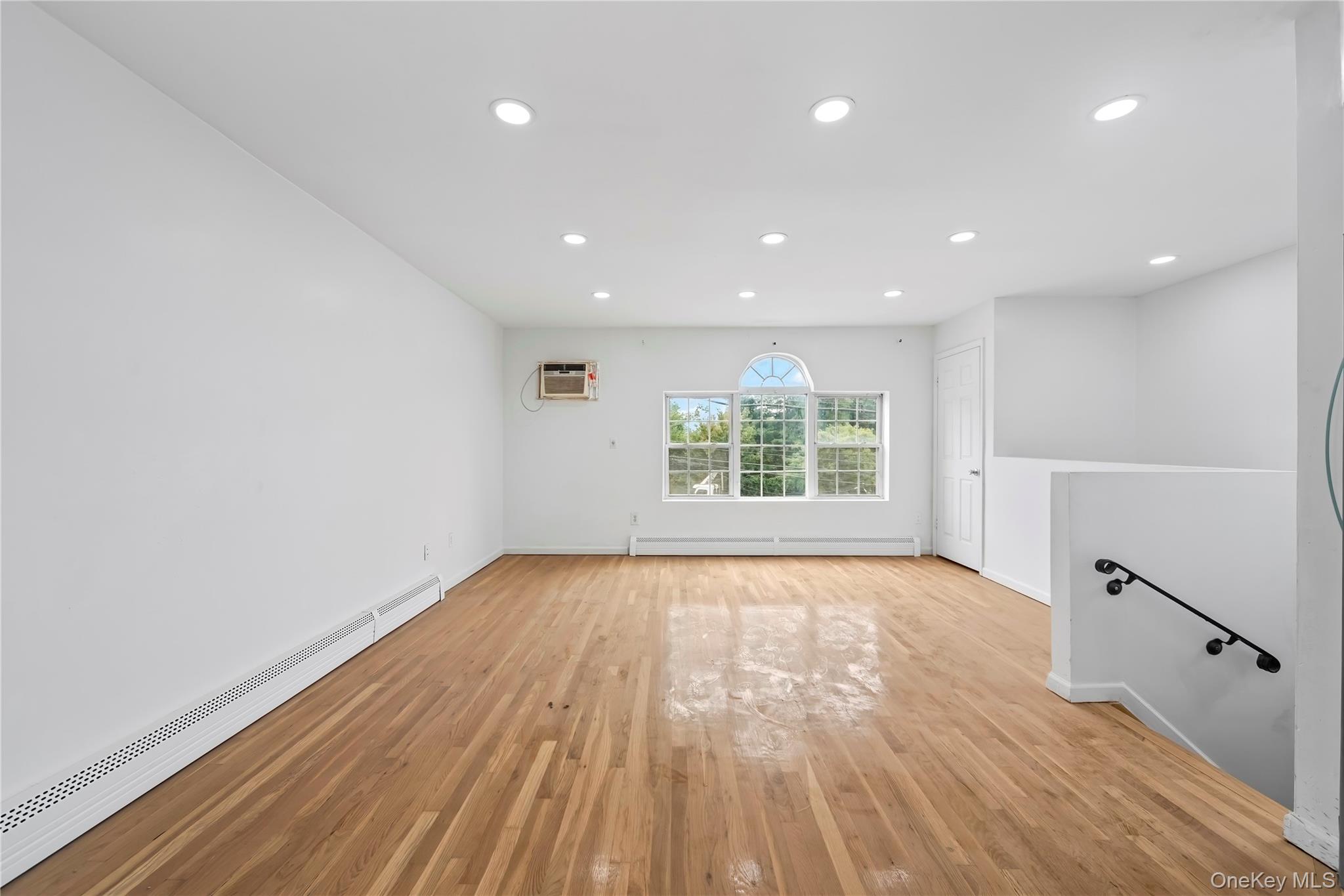 12689 Flatlands Avenue, photo 2