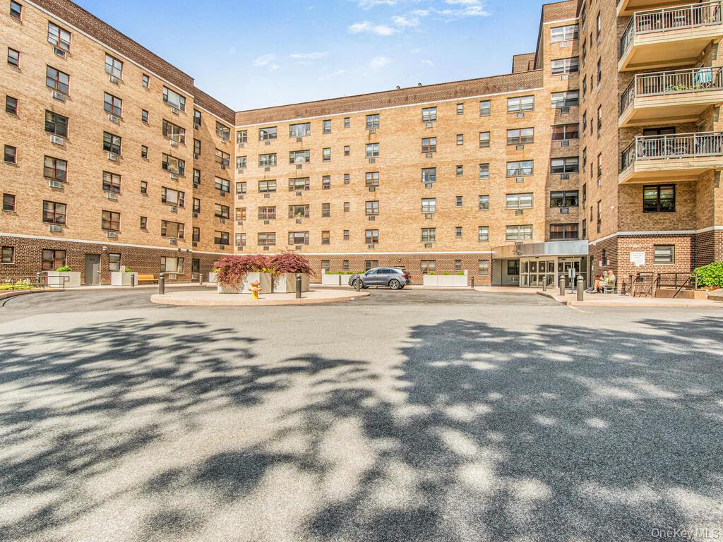 505 Central Avenue, Apt 305, White Plains, NY 10606