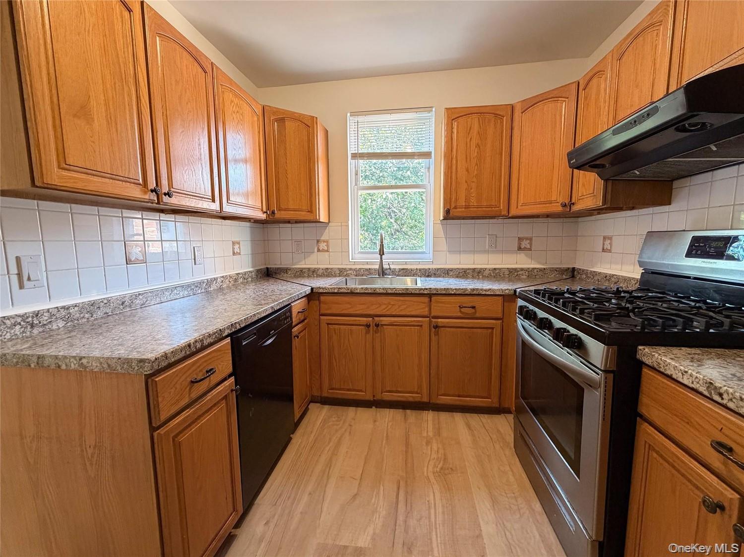 3 Bed apartment at 32-32 60th Street, Unit 2, Woodside, photo 1 of 12