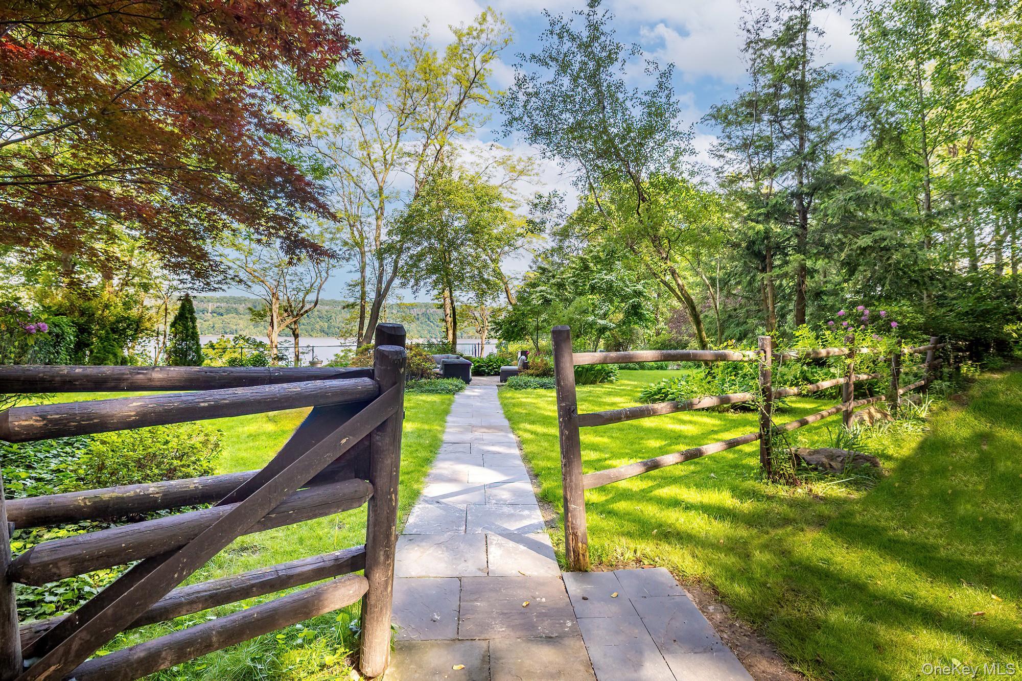 2727 Palisade Avenue 5-B Bronx, NY 10463