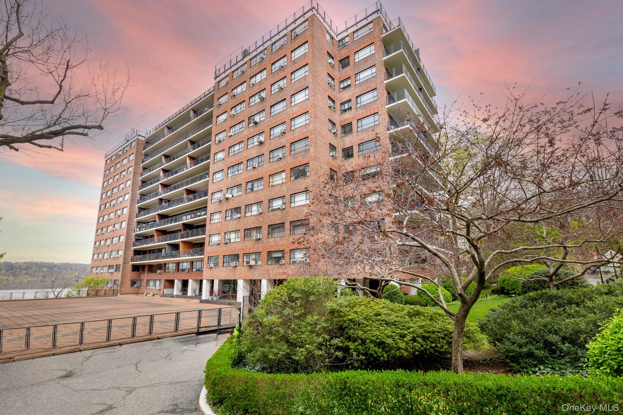 2727 Palisade Avenue 5-B Bronx, NY 10463