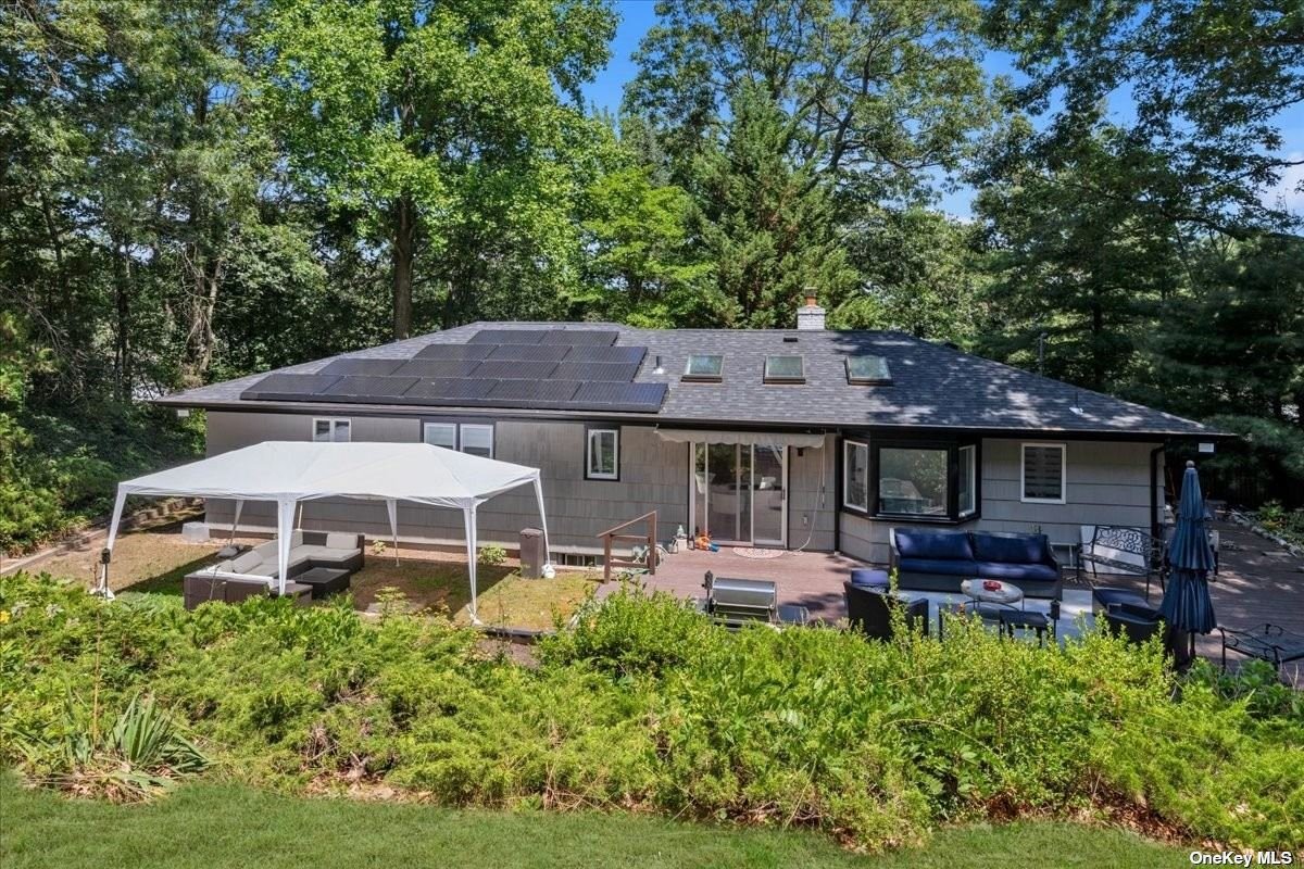 66 Daly Road East Northport NY 11731