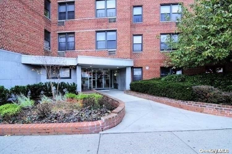 102-30 Queens Boulevard LC Forest Hills Forest Hills NY 11375